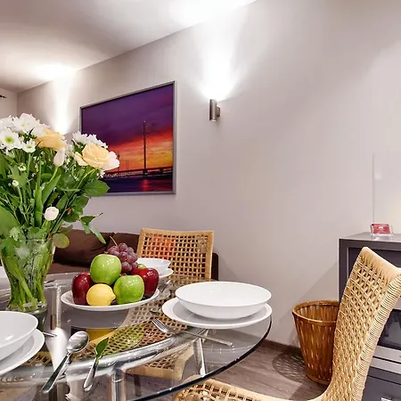 Palace Angel City Apartment *